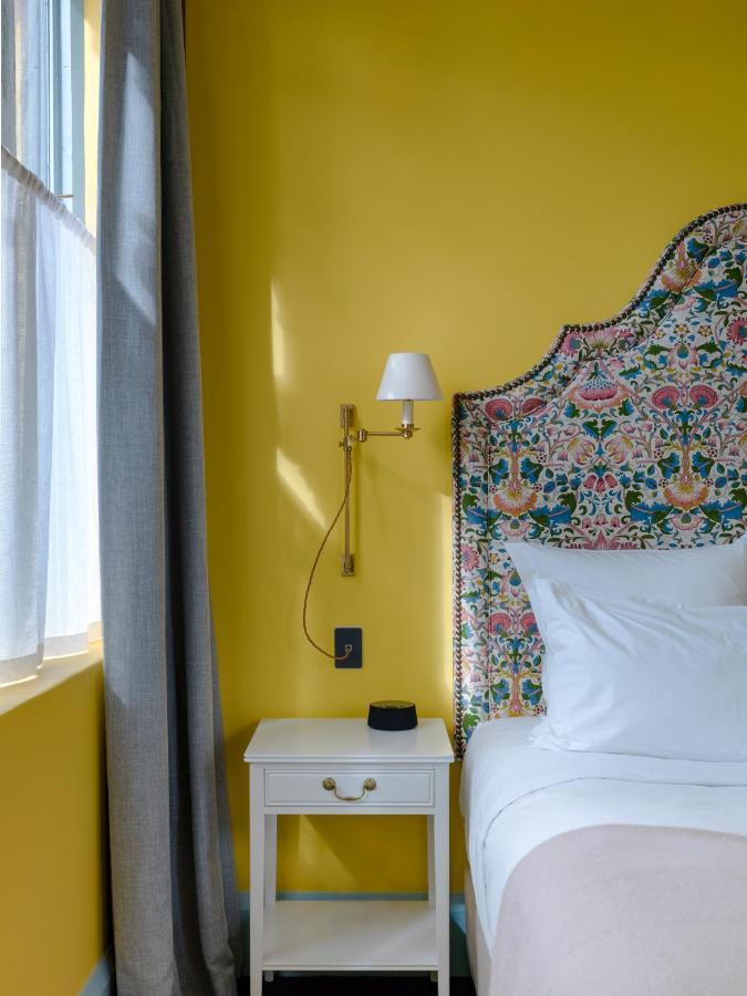 The Observatory Hotel Christchurch Luaran gambar A wall-mounted light