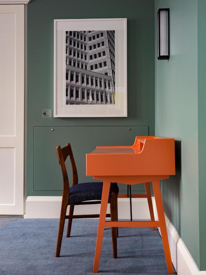 The Observatory Hotel Christchurch Luaran gambar A small desk in a home office