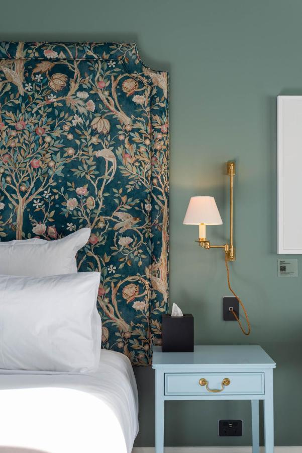 The Observatory Hotel Christchurch Luaran gambar A wall light