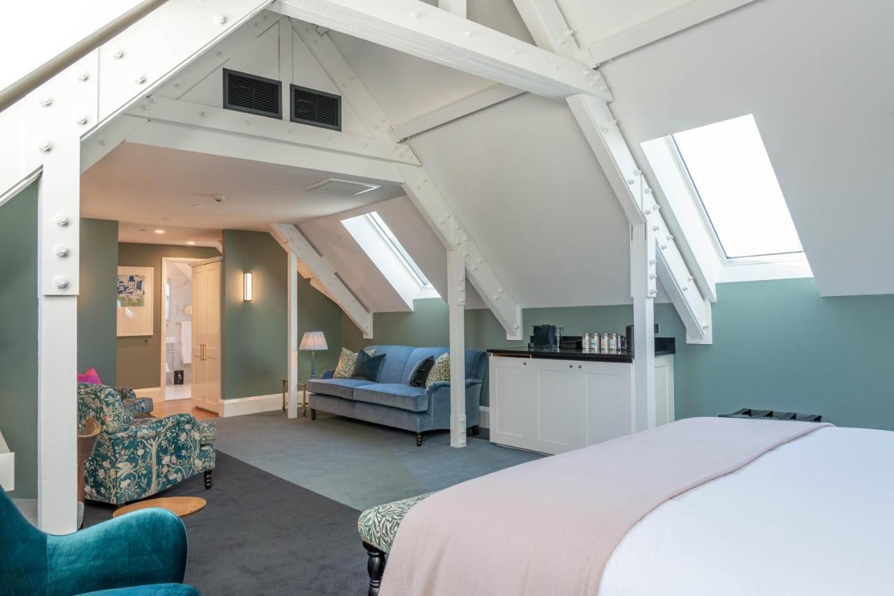The Observatory Hotel Christchurch Luaran gambar The interior of a suite at the hotel